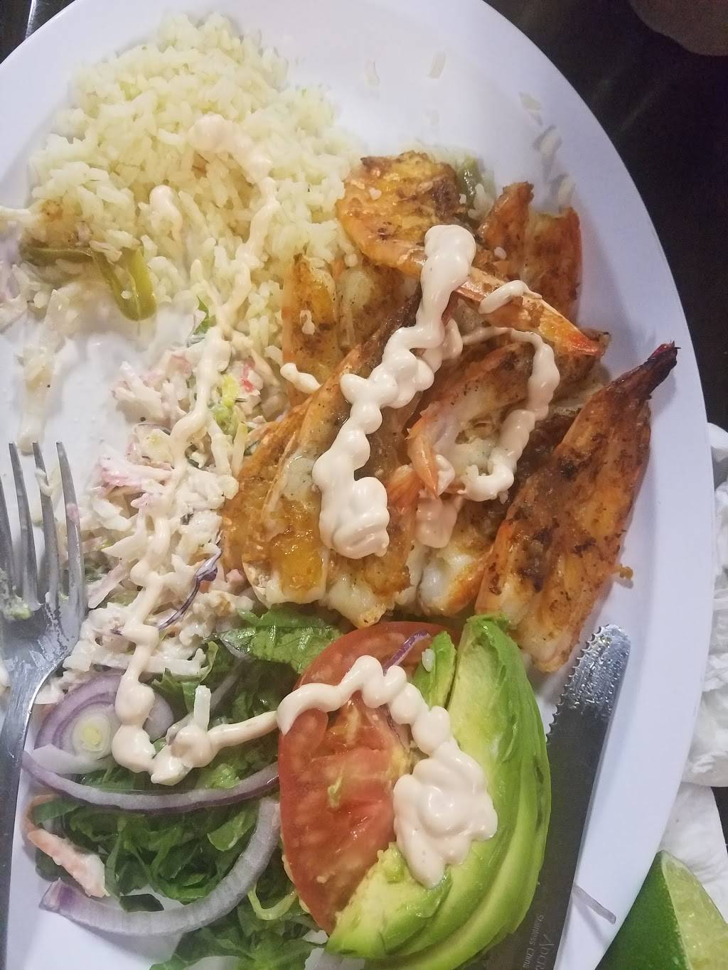 Mariscos El Abuelo y Yo | restaurant | 3752 S Kedzie Ave, Chicago, IL 60632, USA | 7732479110 OR +1 773-247-9110