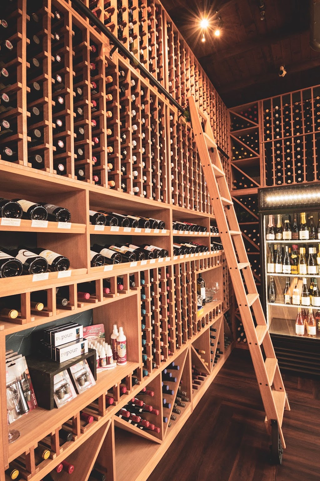 Flights Wine Bar | restaurant | 1444 NW College Way Suite 1, Bend, OR 97703, USA | 5417280753 OR +1 541-728-0753