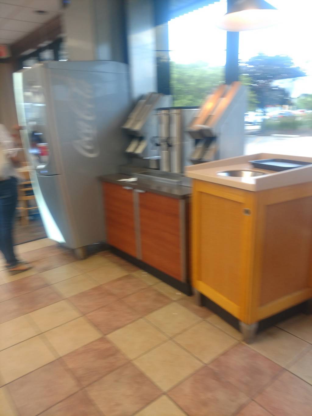 Wendys | restaurant | 7707 W Layton Ave, Greenfield, WI 53220, USA | 4142810222 OR +1 414-281-0222