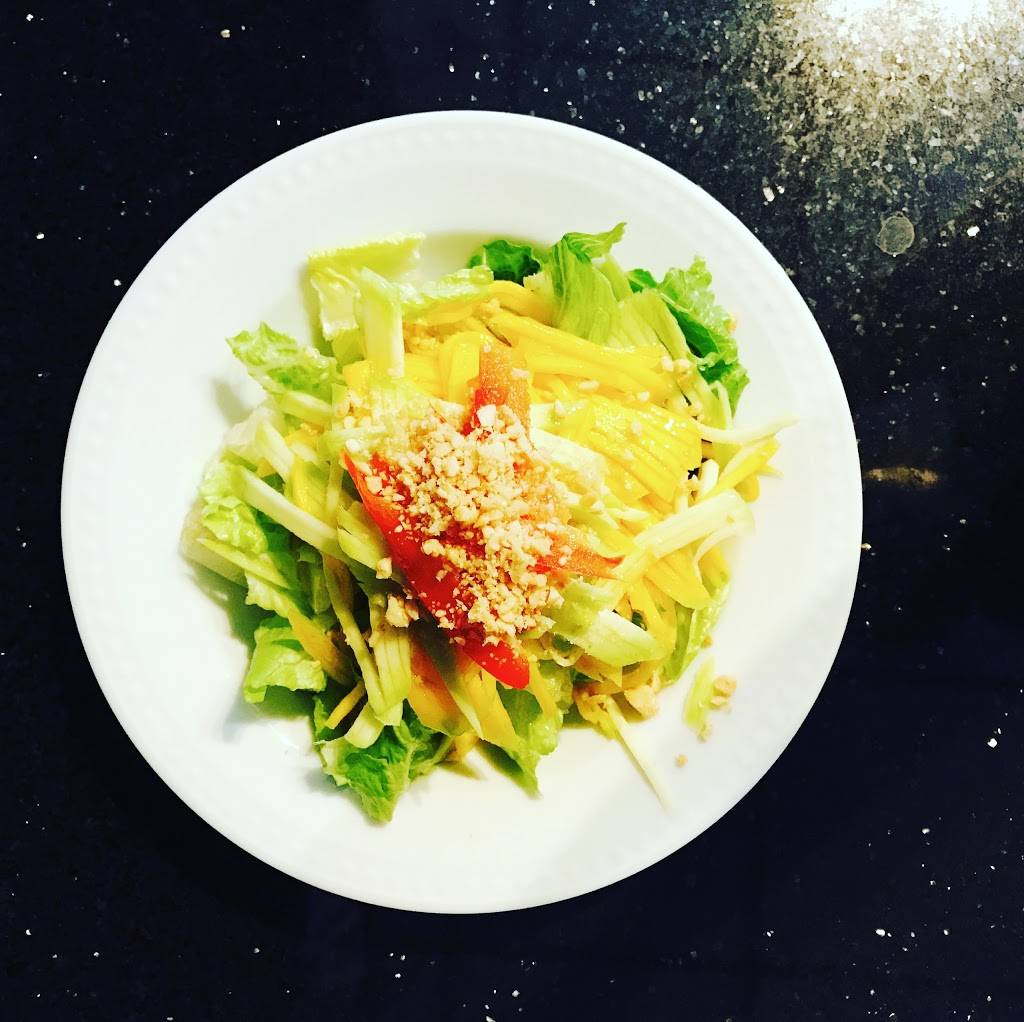 Golden Fish and Chips | restaurant | 200 Kortright Rd W, Guelph, ON N1G 4X8, Canada | 5192658833 OR +1 519-265-8833