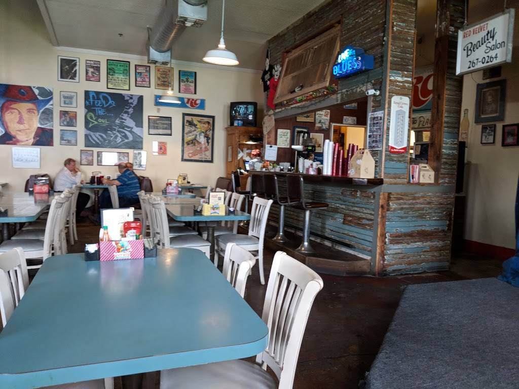 Natachees Supper n Punch | restaurant | 3622 Main St, Houston, TX 77002, USA | 7135247203 OR +1 713-524-7203