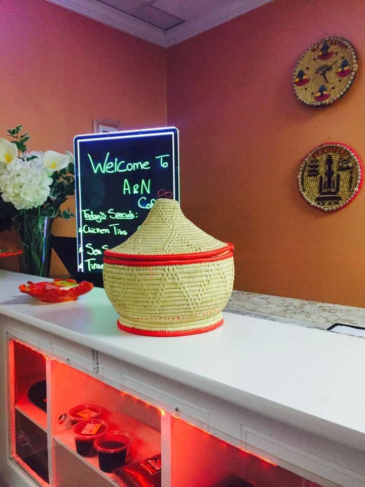 Mesob Cafe | restaurant | 404 S Parliament Dr, Virginia Beach, VA 23462, USA | 7579652008 OR +1 757-965-2008