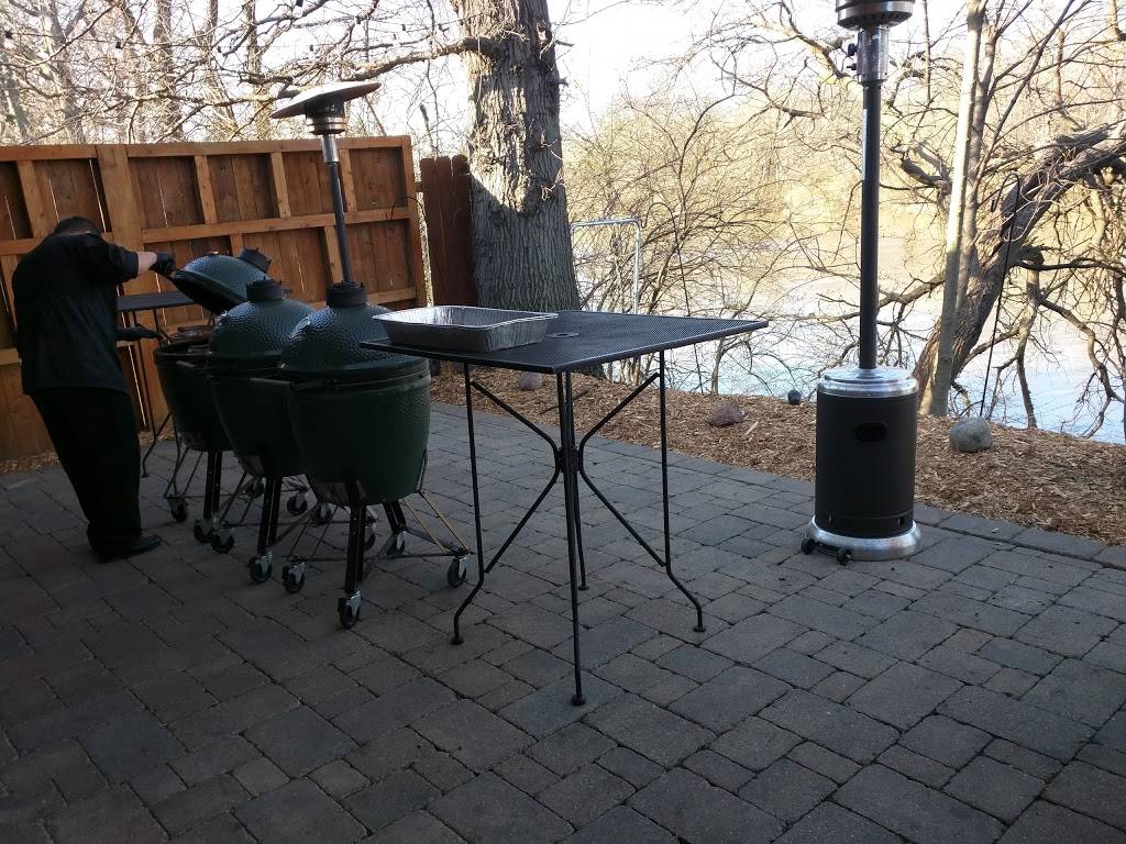 Chef JJs Back Yard | restaurant | 1040 Broad Ripple Ave, Indianapolis, IN 46220, USA | 31760238281 OR +1 317-602-3828 ext. 1