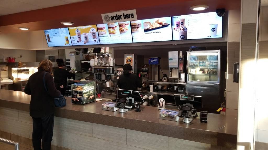 McDonalds | cafe | 611 W Charter Way, Stockton, CA 95206, USA | 2099482572 OR +1 209-948-2572