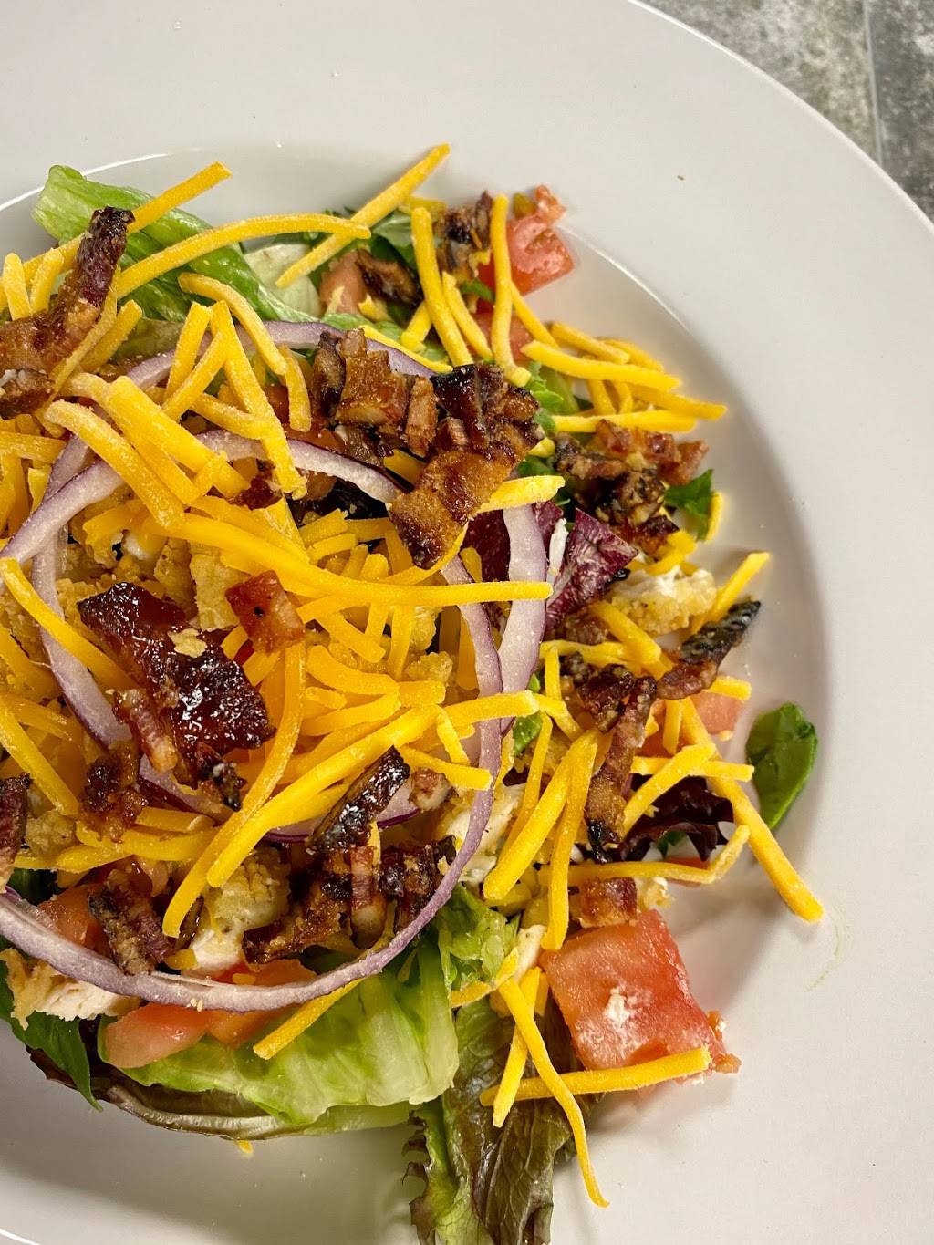 Azalea Bar & Kitchen | restaurant | 5 Caledonia Rd, Asheville, NC 28803, USA | 8287745969 OR +1 828-774-5969