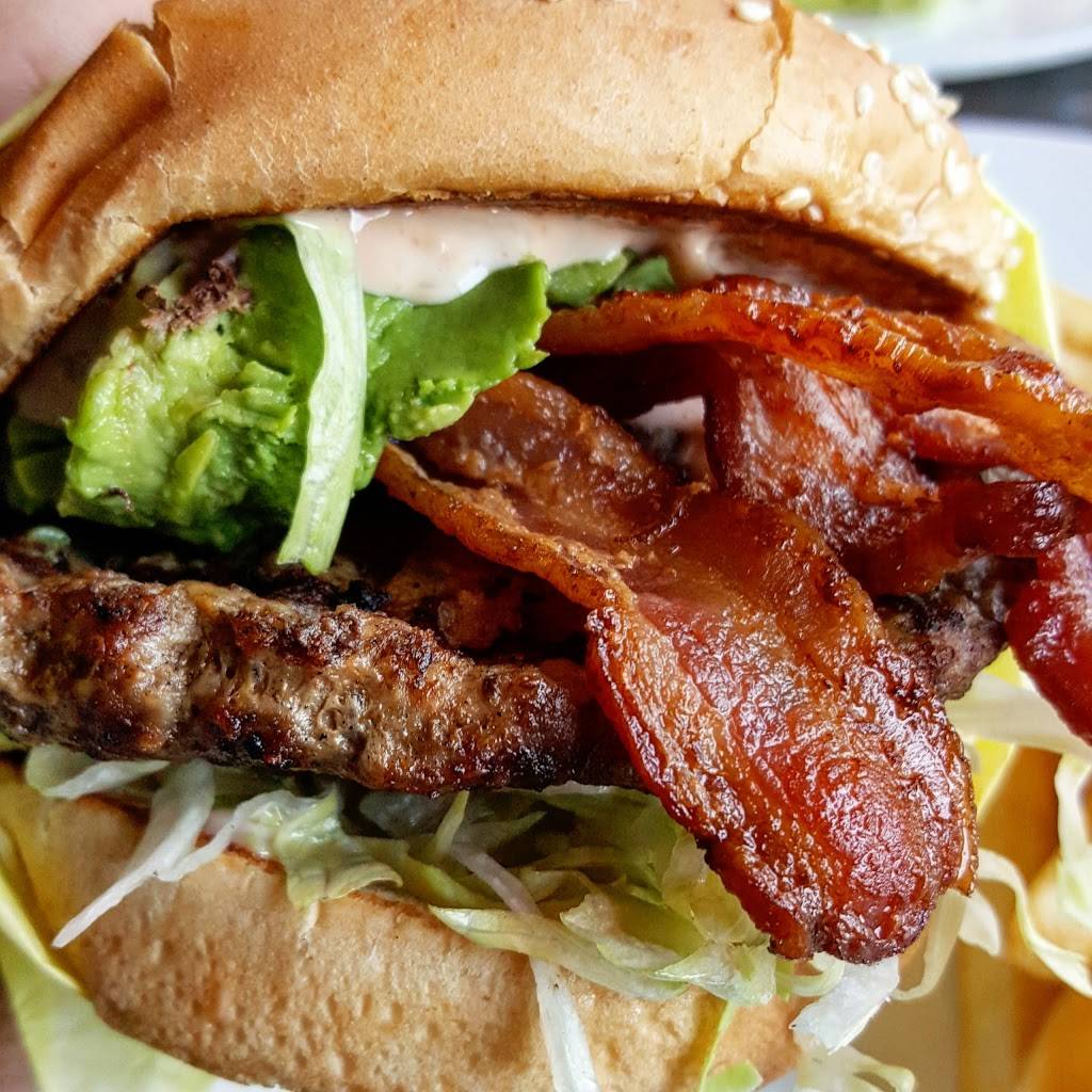 Pauls Place | restaurant | 7012 Orangethorpe Ave, Buena Park, CA 90621, USA | 7145225050 OR +1 714-522-5050