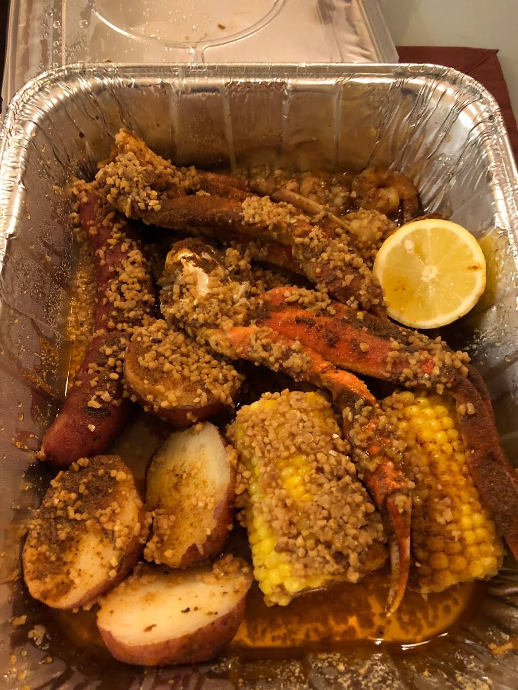Cowboy Crab and Seafood | restaurant | 1084 N Tamiami Trail, North Fort Myers, FL 33903, USA | 2395992470 OR +1 239-599-2470