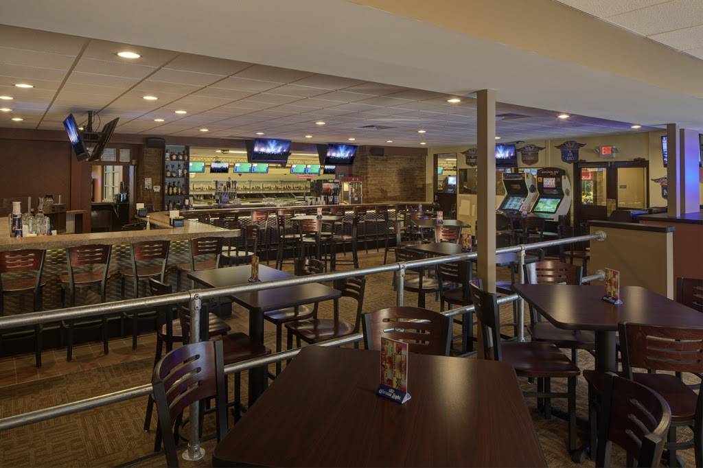 JBs On 41 | restaurant | 4040 S 27th St, Milwaukee, WI 53221, USA | 4142818200 OR +1 414-281-8200