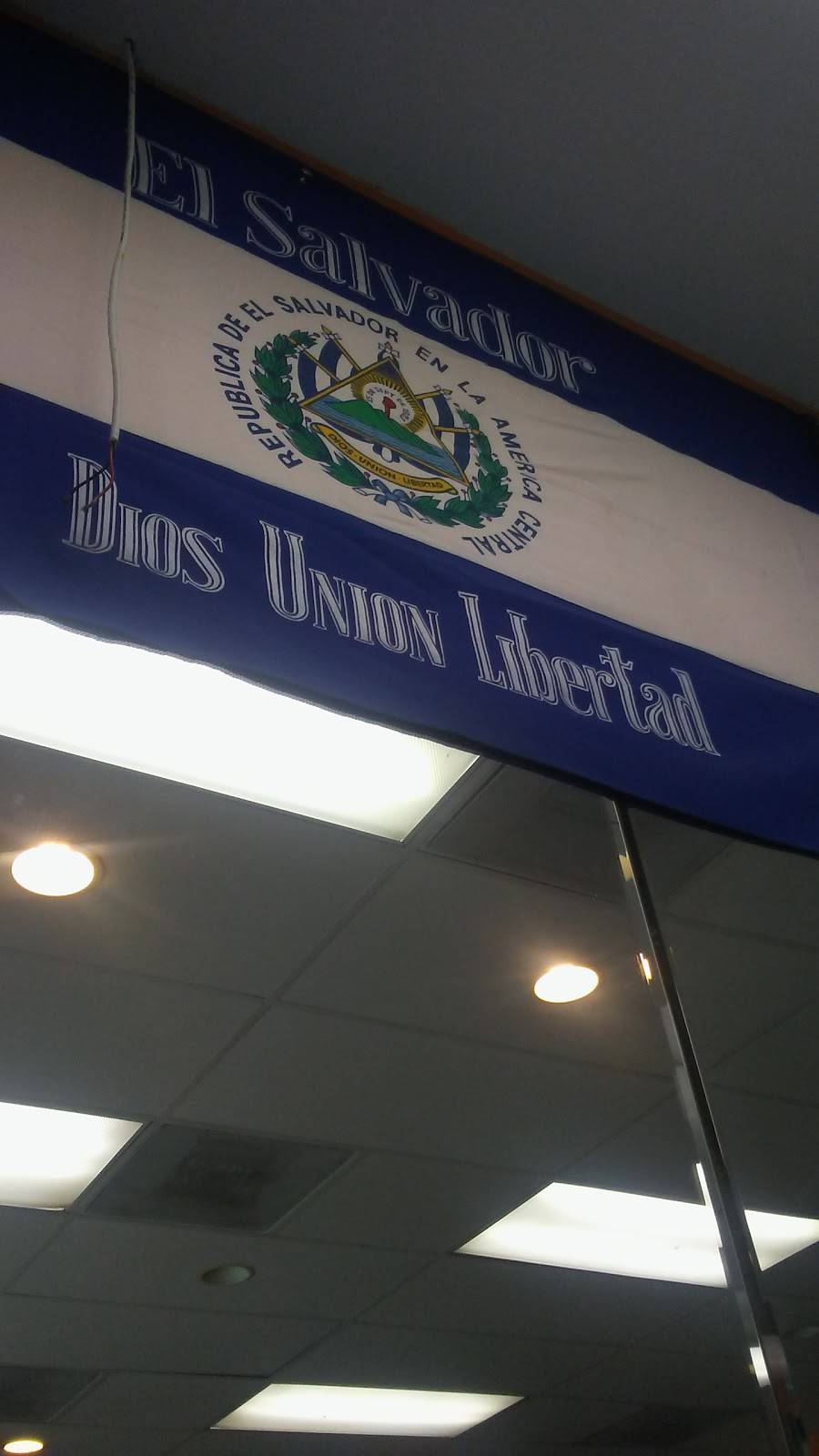 Pupusería Y Restaurant El Aguila | restaurant | 1143 E Santa Clara St, San Jose, CA 95116, USA | 4082759216 OR +1 408-275-9216