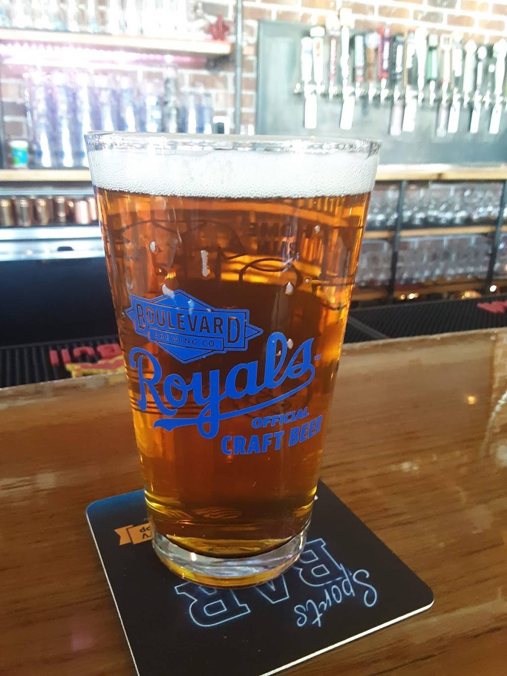 The Session Room | restaurant | 812 N 14th St, Omaha, NE 68102, USA | 4023424393 OR +1 402-342-4393