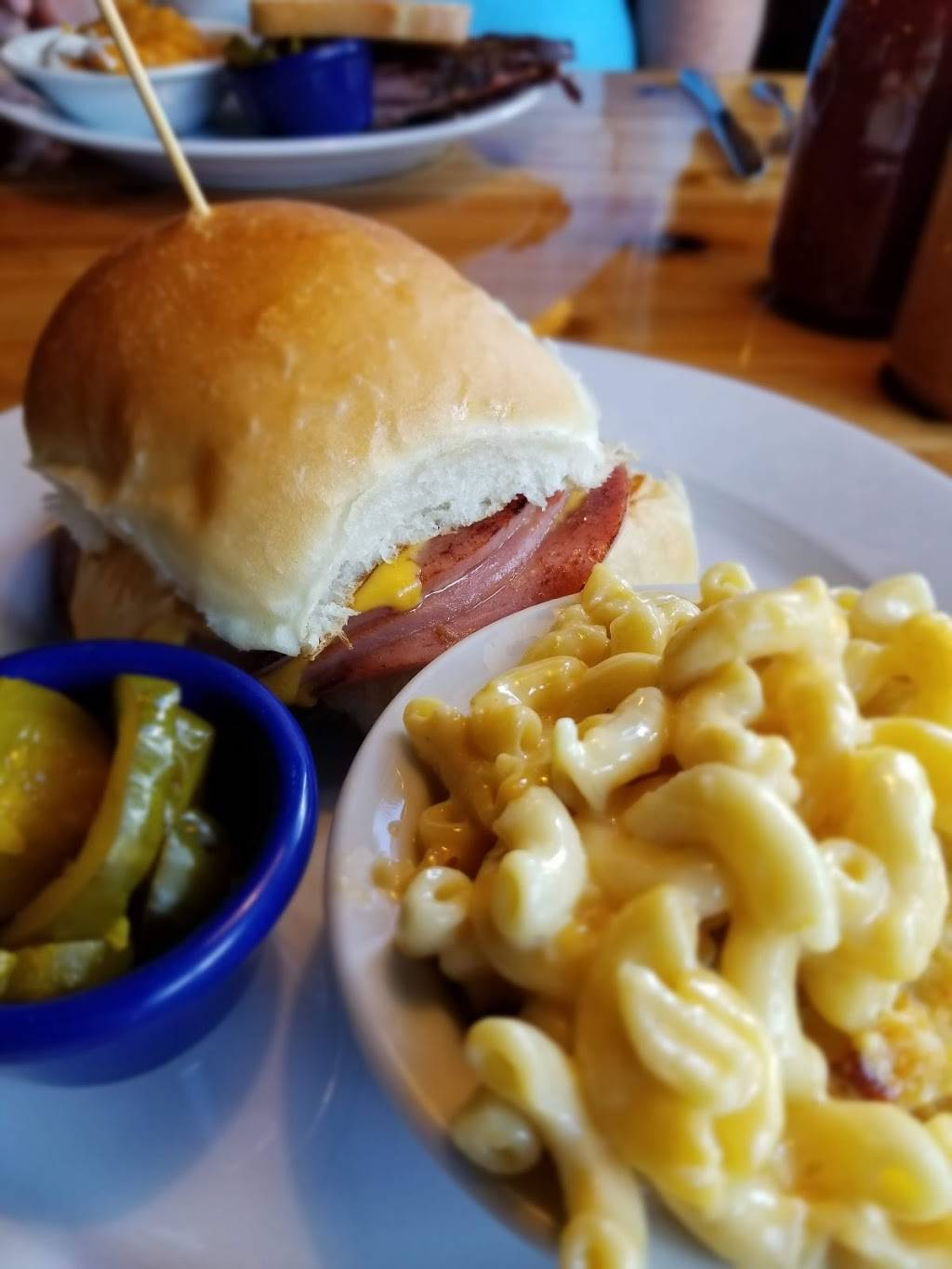 cue Barbecue Lawrenceville | restaurant | 755 Lawrenceville-Suwanee Rd, Lawrenceville, GA 30043, USA | 4702821772 OR +1 470-282-1772