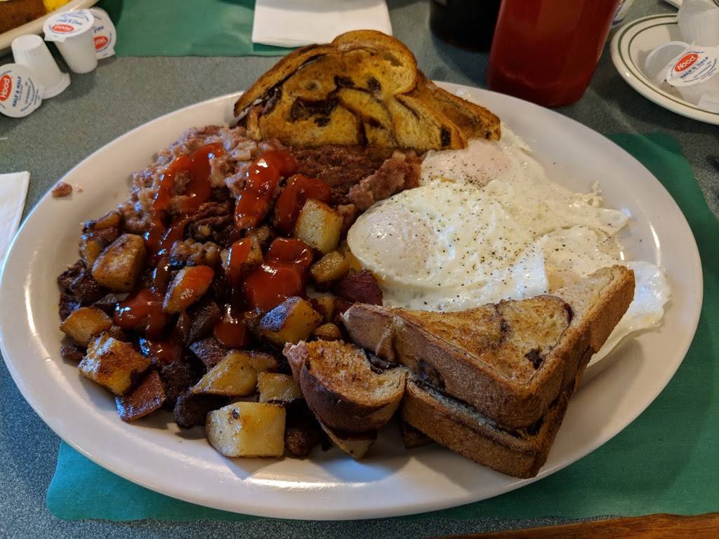 Annies Country Kitchen | restaurant | 140 Main St, Sturbridge, MA 01566, USA | 5083472320 OR +1 508-347-2320