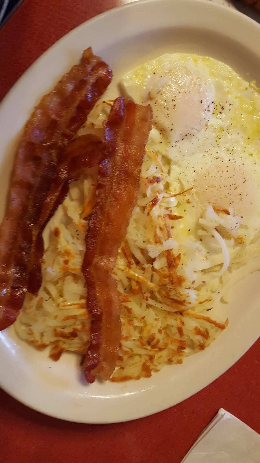 Dons Oasis Restaurant | restaurant | 519 N West Ave, Freeport, IL 61032, USA | 8152339385 OR +1 815-233-9385