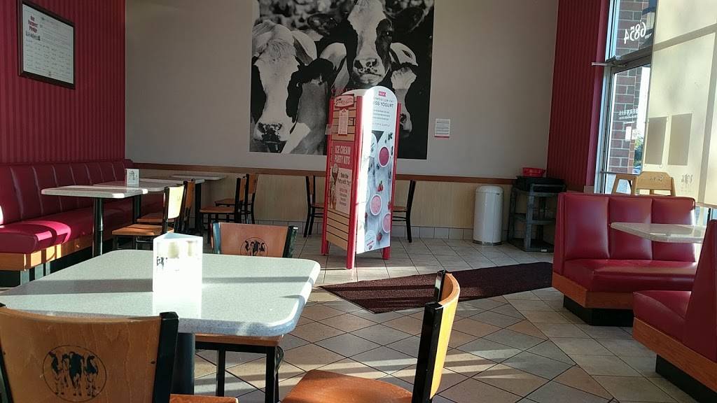 Oberweis Ice Cream and Dairy Store | restaurant | 6854 Rochester Rd, Troy, MI 48085, USA | 2482509574 OR +1 248-250-9574