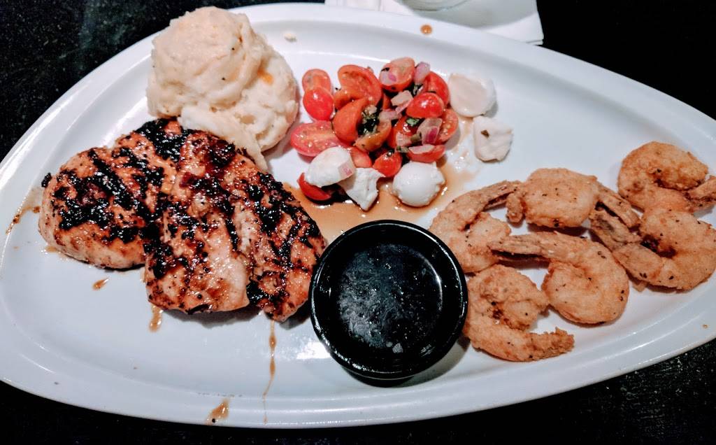 TGI Fridays | restaurant | 4650 King St, Alexandria, VA 22302, USA | 7039314100 OR +1 703-931-4100