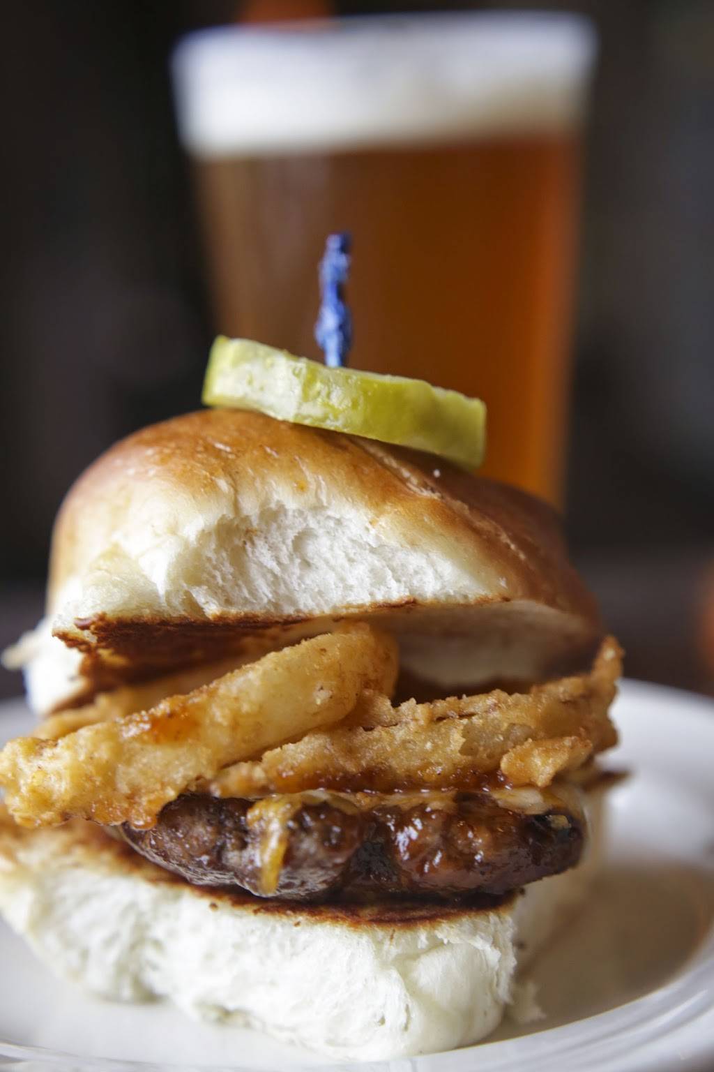 Sahms Restaurant | restaurant | 11505 Allisonville Rd, Fishers, IN 46038, USA | 3178421577 OR +1 317-842-1577