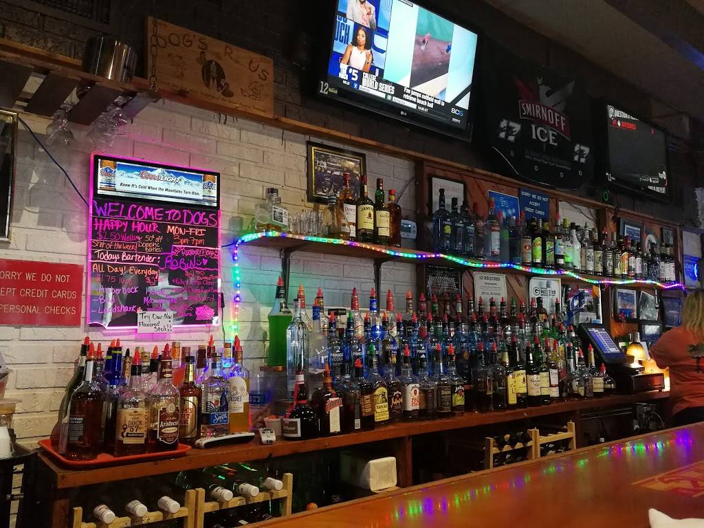 Dogs R Us | restaurant | 4200 S Washington Ave, Titusville, FL 32780, USA | 3212699050 OR +1 321-269-9050