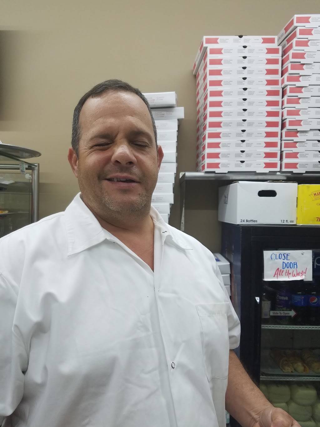 Justinos Pizza | meal takeaway | 89 Guyon Ave, Staten Island, NY 10306, USA | 7188663505 OR +1 718-866-3505