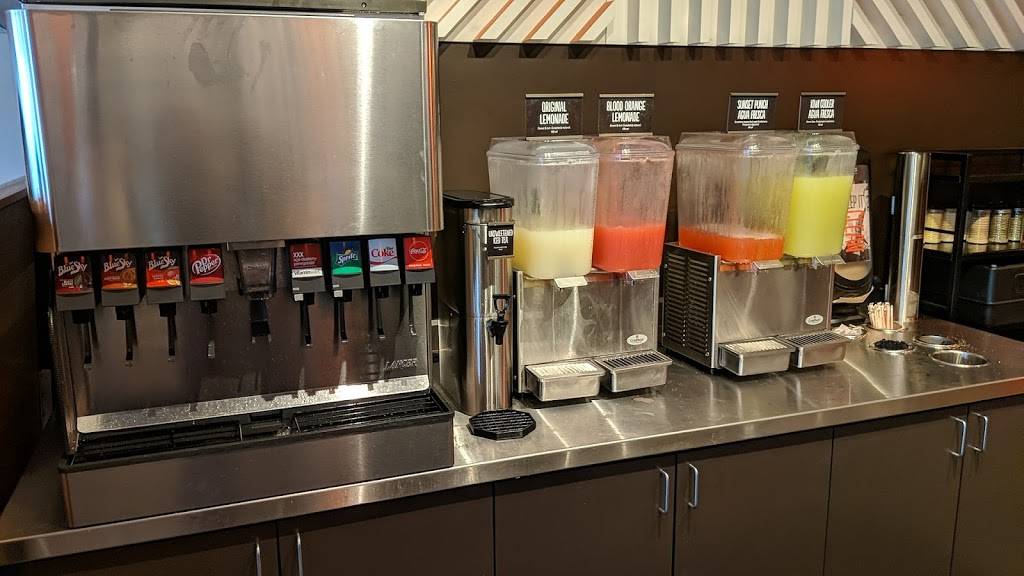 Blaze Pizza | meal takeaway | 15 U.S. 9, Manalapan Township, NJ 07726, USA | 7327861822 OR +1 732-786-1822