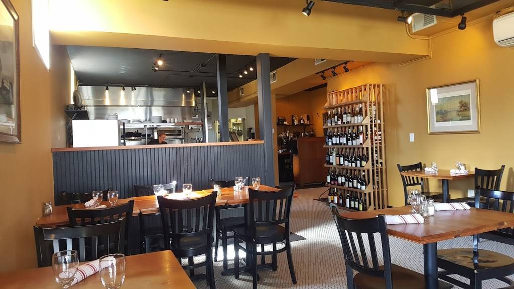 Tulas Restaurant and Bar | restaurant | 311 Gay St, Washington, VA 22747, USA | 5406752223 OR +1 540-675-2223