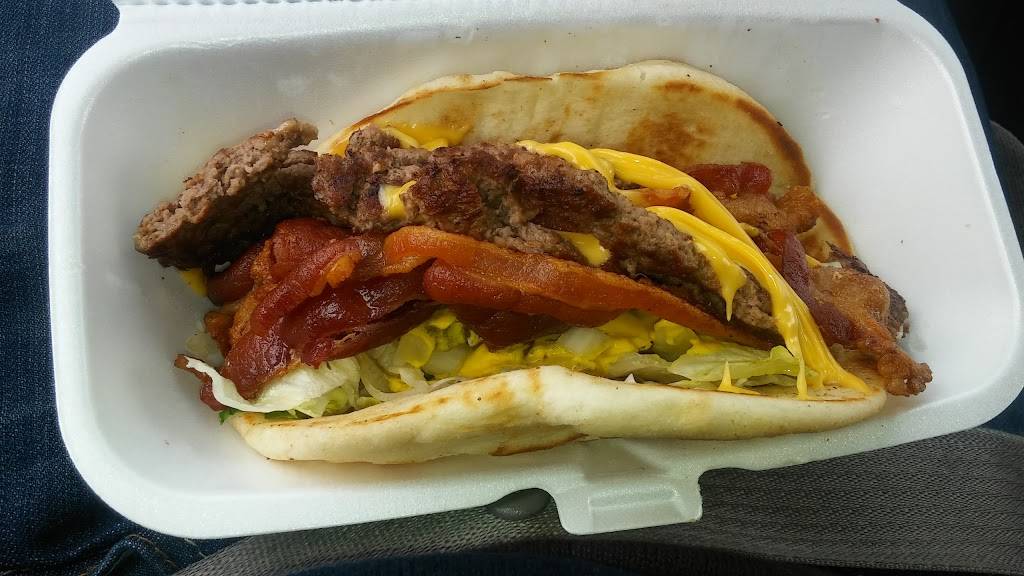 Roberts Coney Island | restaurant | 12701 Seven Mile E, Detroit, MI 48205, USA | 3135213064 OR +1 313-521-3064