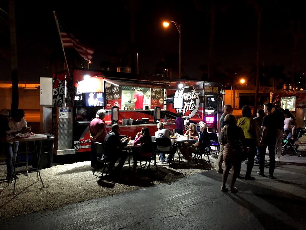 Monster Bite Food Truck | restaurant | 1502 S 1st St, Austin, TX 78704, USA | 3058339400 OR +1 305-833-9400