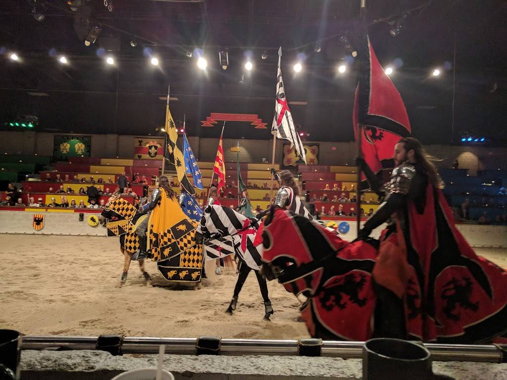 Medieval Times Dinner & Tournament | restaurant | 2001 N Roselle Rd, Schaumburg, IL 60195, USA | 8478821496 OR +1 847-882-1496