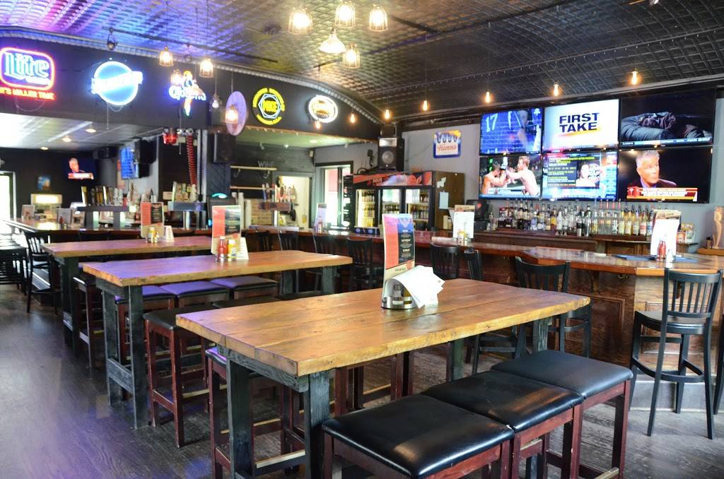 JohnnyZ Pour House | restaurant | 10936 Sheridan Rd, Pleasant Prairie, WI 53158, USA | 2625645756 OR +1 262-564-5756