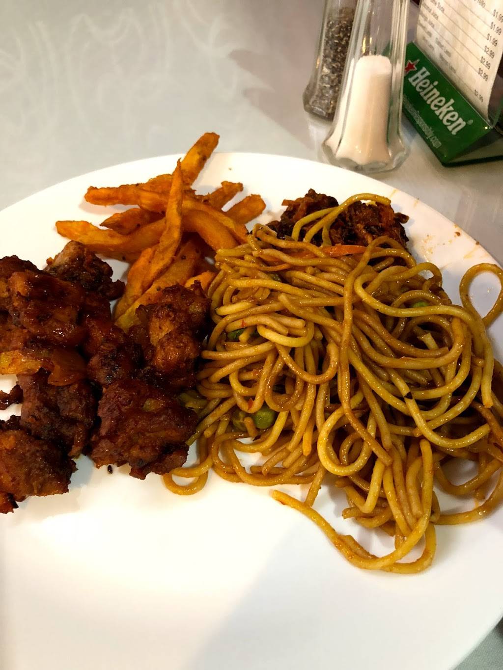 TIKKA HOUSE INDIAN RESTAURANT | restaurant | 3930 Chenoweth Square, Louisville, KY 40207, USA | 5027494535 OR +1 502-749-4535