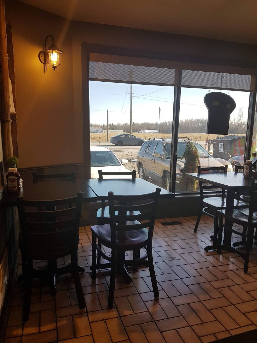 Frannies Restaurant & Bakery | restaurant | 2890 Victoria St N, Breslau, ON N0B 1M0, Canada | 5196482371 OR +1 519-648-2371