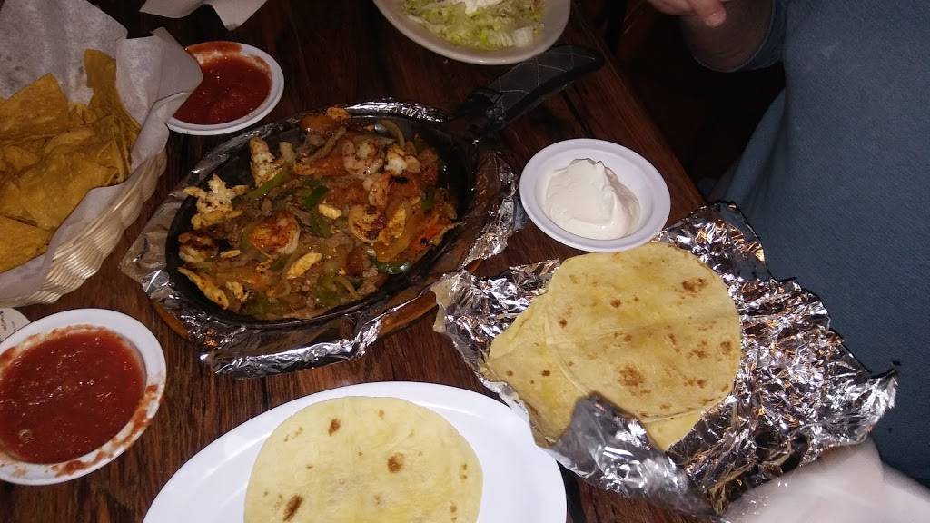 La Pachanga Mexican Restaurant | restaurant | 1185 S Scenic Dr # 105, Herculaneum, MO 63048, USA | 6364754888 OR +1 636-475-4888