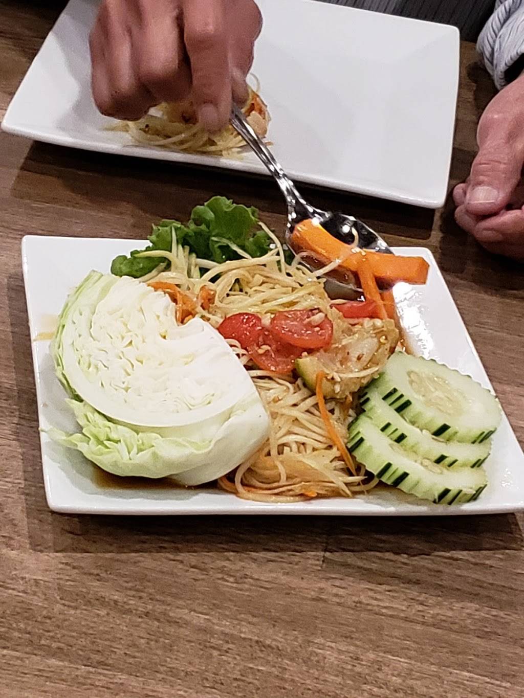 Aaharn Thai | restaurant | 3324 Governor Dr, San Diego, CA 92122, USA | 8582426389 OR +1 858-242-6389