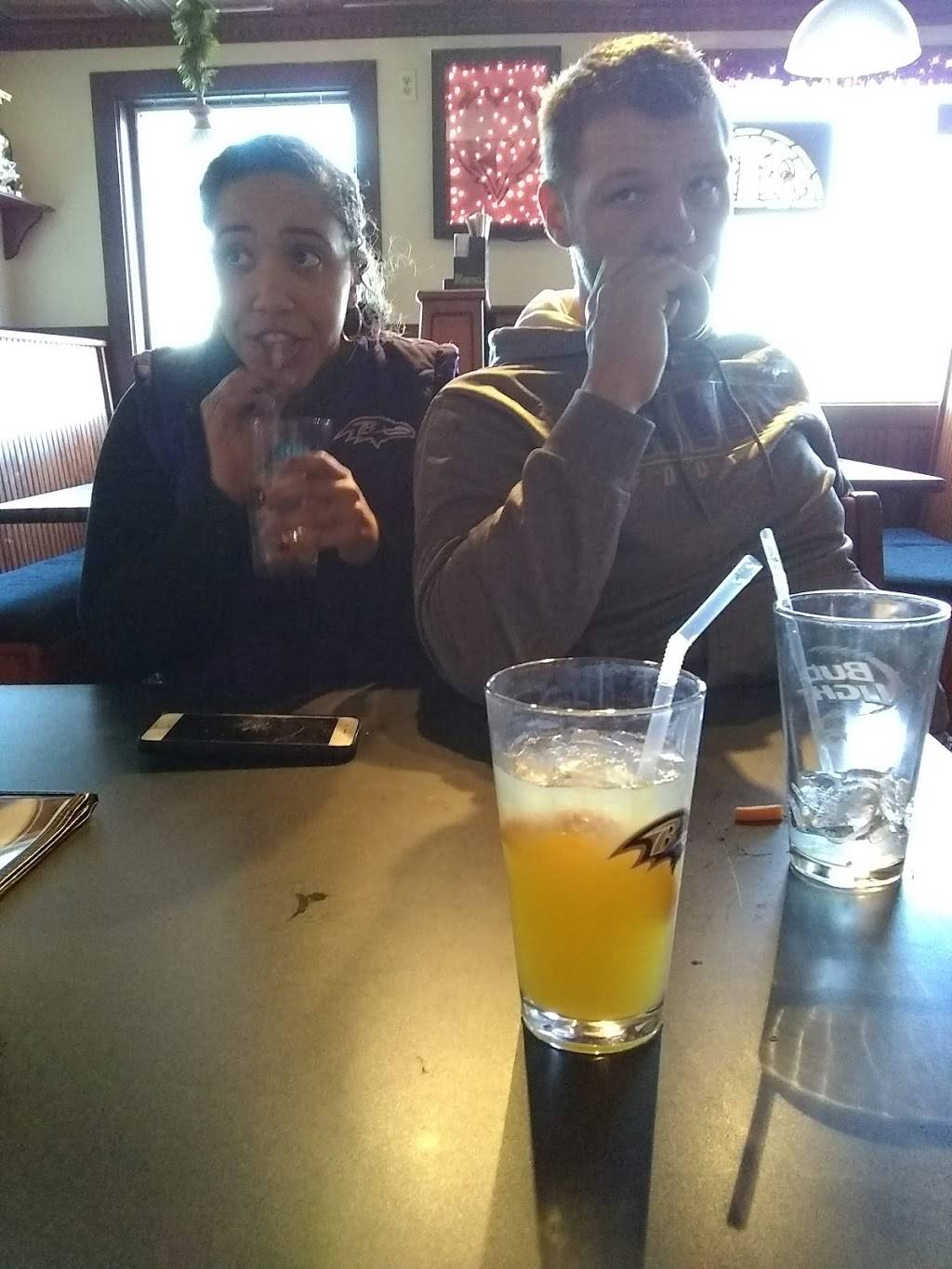 Donnas Tavern & Restaurant | restaurant | 4022, 6607 Pine Ave, Dundalk, MD 21222, USA | 4106336677 OR +1 410-633-6677