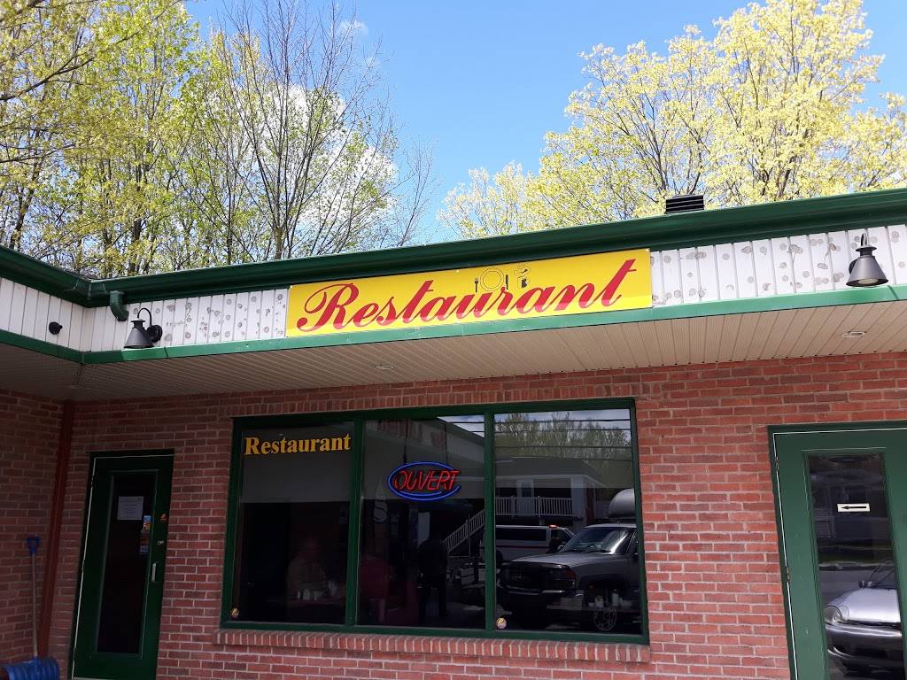 Resto Chez Lyne | restaurant | 905 Rue Principale, Roxton Pond, QC J0E 1Z0, Canada | 4503728241 OR +1 450-372-8241