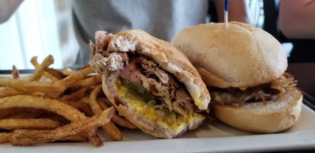 Lukes | restaurant | 133 N Main St, Bluffton, OH 45817, USA | 4193584486 OR +1 419-358-4486