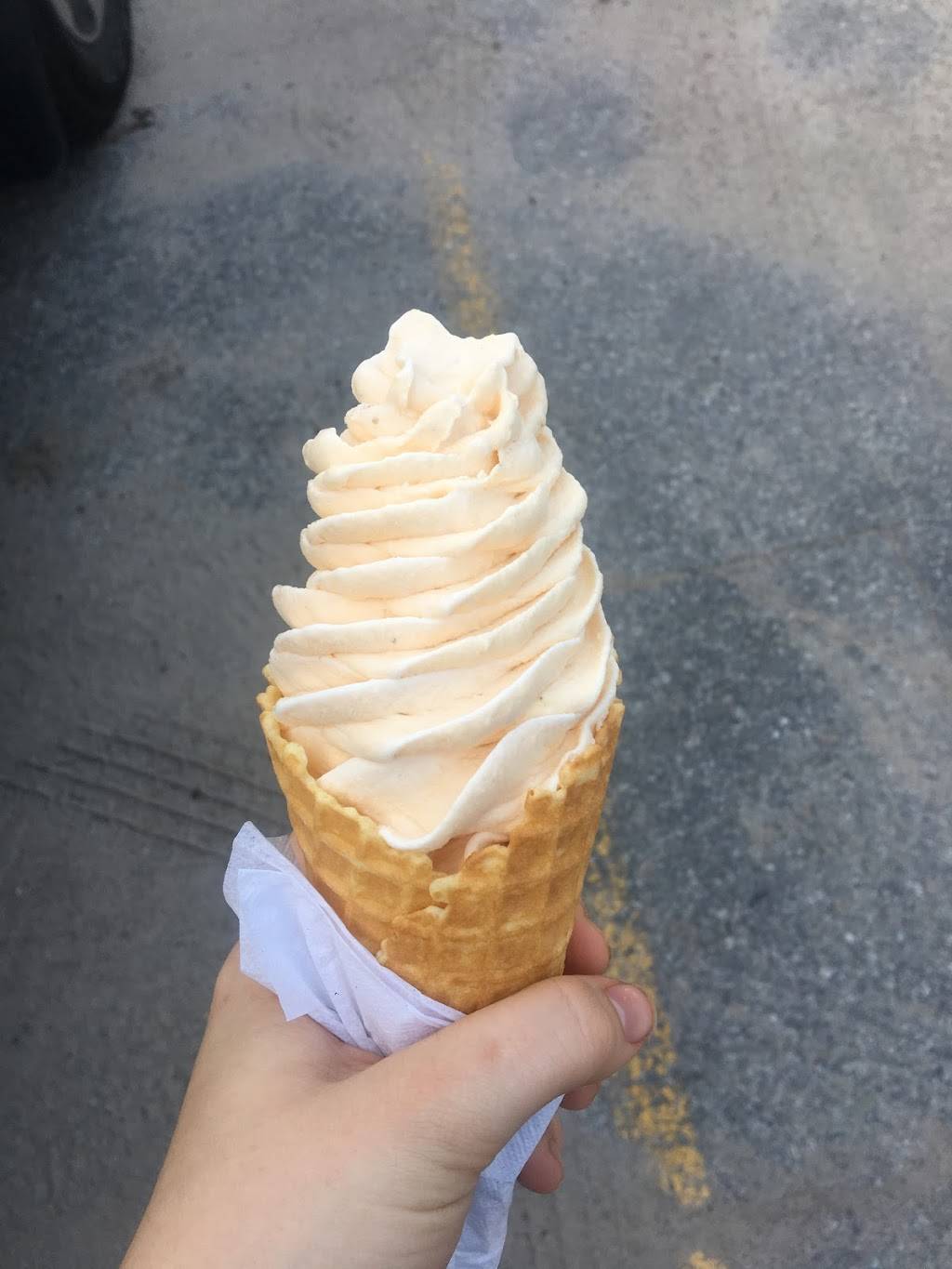 Mr. Norms Nephew | restaurant | 1004 Mosley St, Wasaga Beach, ON L9Z 2G7, Canada | 7054220954 OR +1 705-422-0954