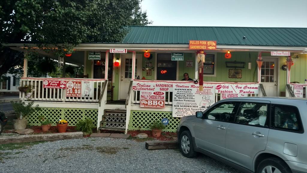 The Sub Station & Italian Restuarant | restaurant | 4410 Hooper Hwy, Cosby, TN 37722, USA | 4234657142 OR +1 423-465-7142