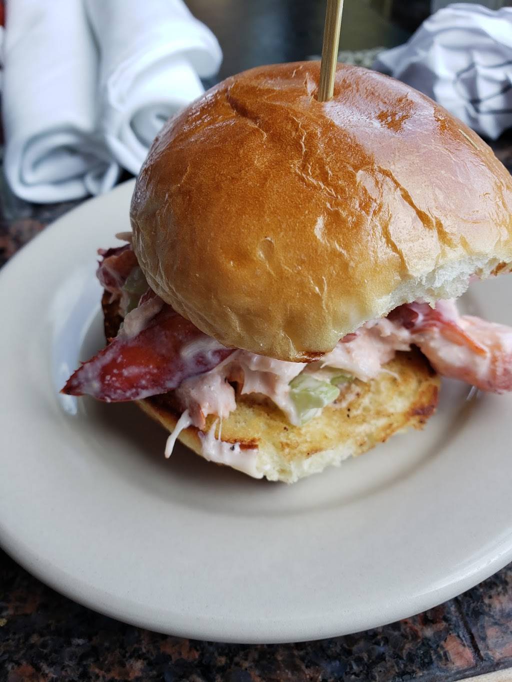 Walters Basin | restaurant | 859 US-3, Holderness, NH 03245, USA | 6039684412 OR +1 603-968-4412