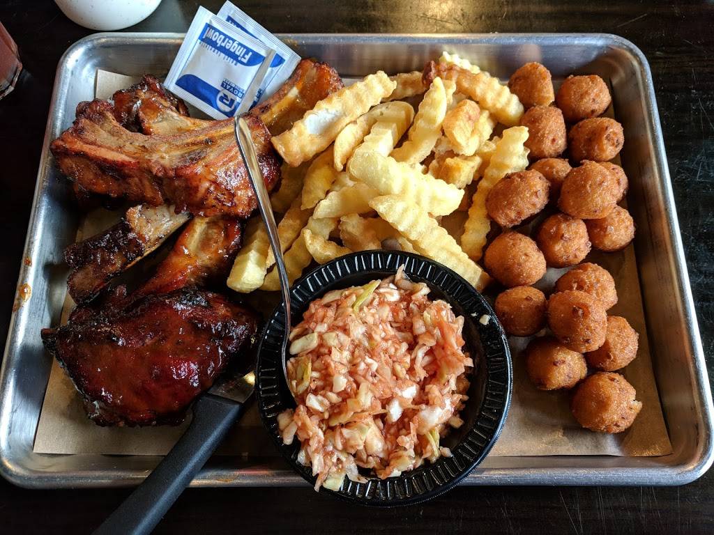 Little Richards Smokehouse BBQ | restaurant | 916 S State St, Yadkinville, NC 27055, USA | 3366797064 OR +1 336-679-7064