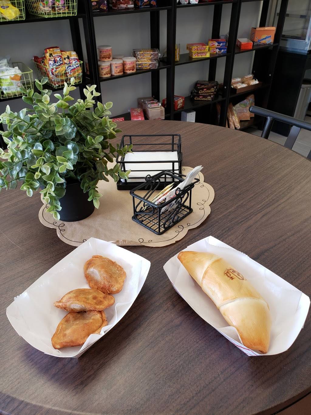 Punto Gourmet | restaurant | 900 Powerline Rd Unit 906, Pompano Beach, FL 33069, United States | 9542578971 OR +1 954-257-8971