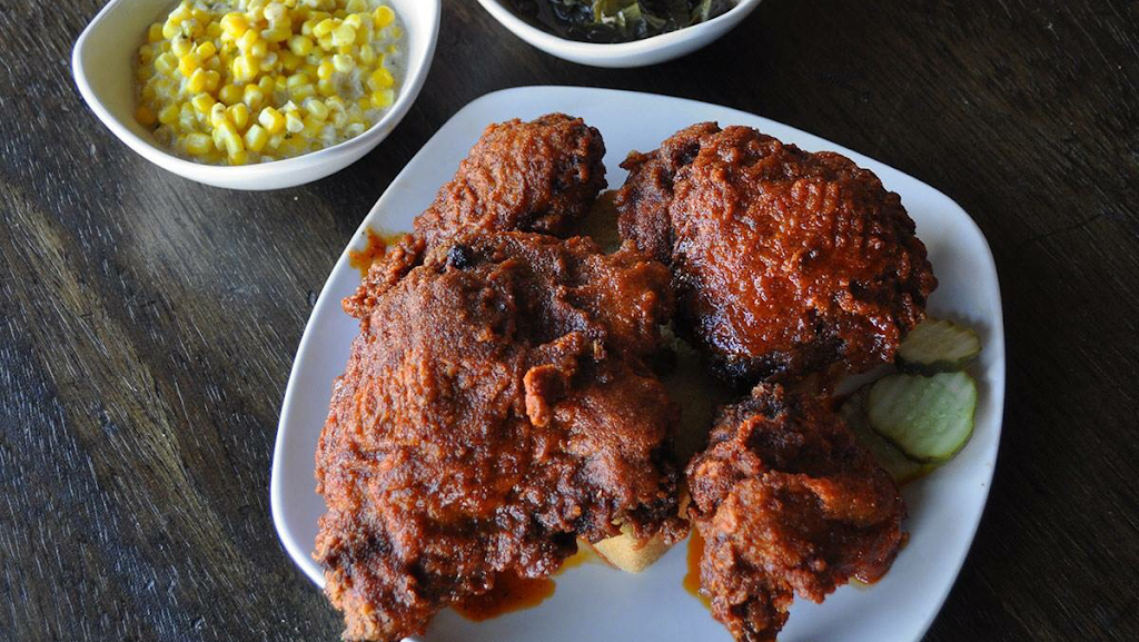 Hot Head Fried Chicken | restaurant | 2671 S Kinnickinnic Ave, Milwaukee, WI 53207, USA | 4148080481 OR +1 414-808-0481
