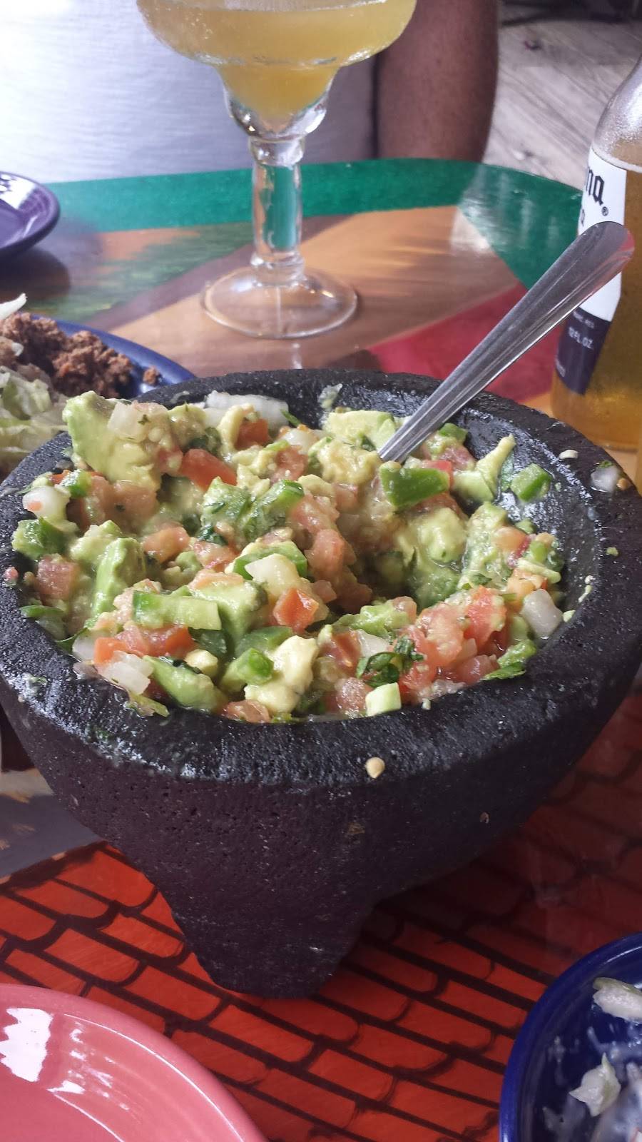 El Torero | restaurant | 105 S High St, Cortland, OH 44410, USA | 3306372550 OR +1 330-637-2550