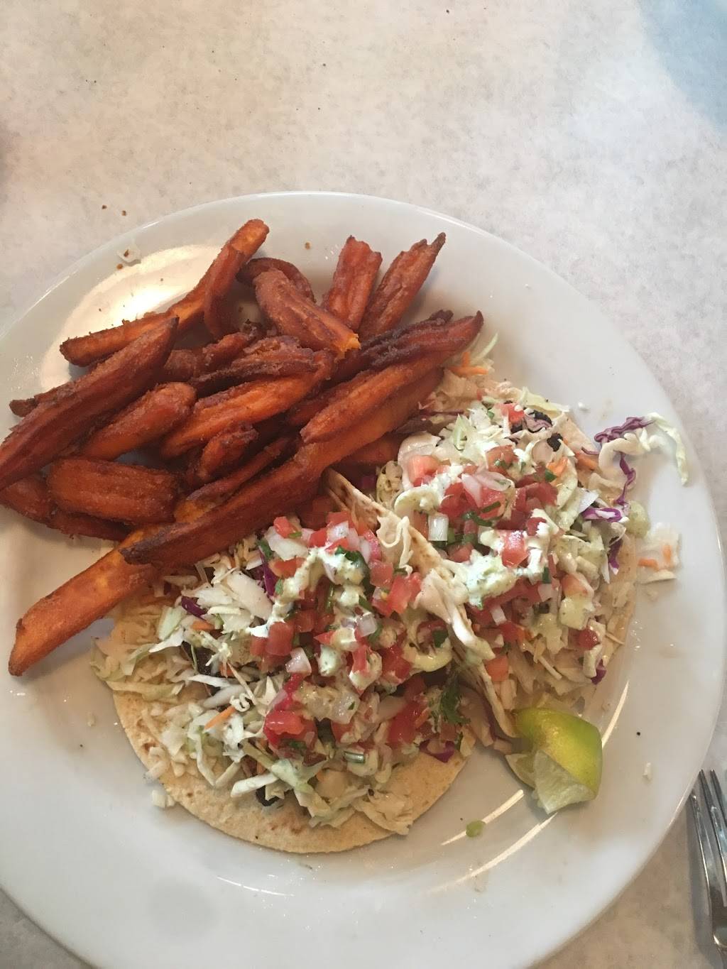 Black Molly Grill | restaurant | 504 W Geoffrey St, St. Augustine, FL 32086, USA | 9045472723 OR +1 904-547-2723