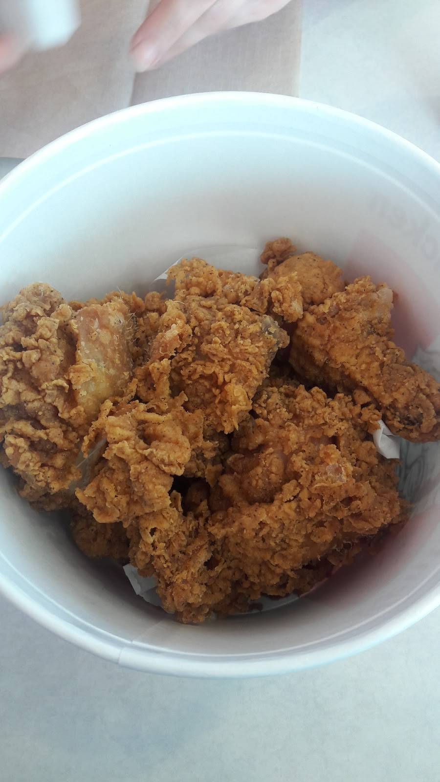 KFC | restaurant | 801 First Colonial Road, Virginia Beach, VA 23451, USA | 7574917417 OR +1 757-491-7417