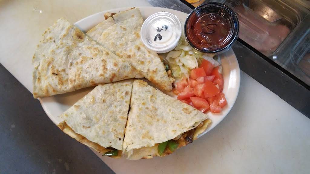 Tailgaters | restaurant | 4222 Celanese Rd, Rock Hill, SC 29732, USA | 8033248300 OR +1 803-324-8300