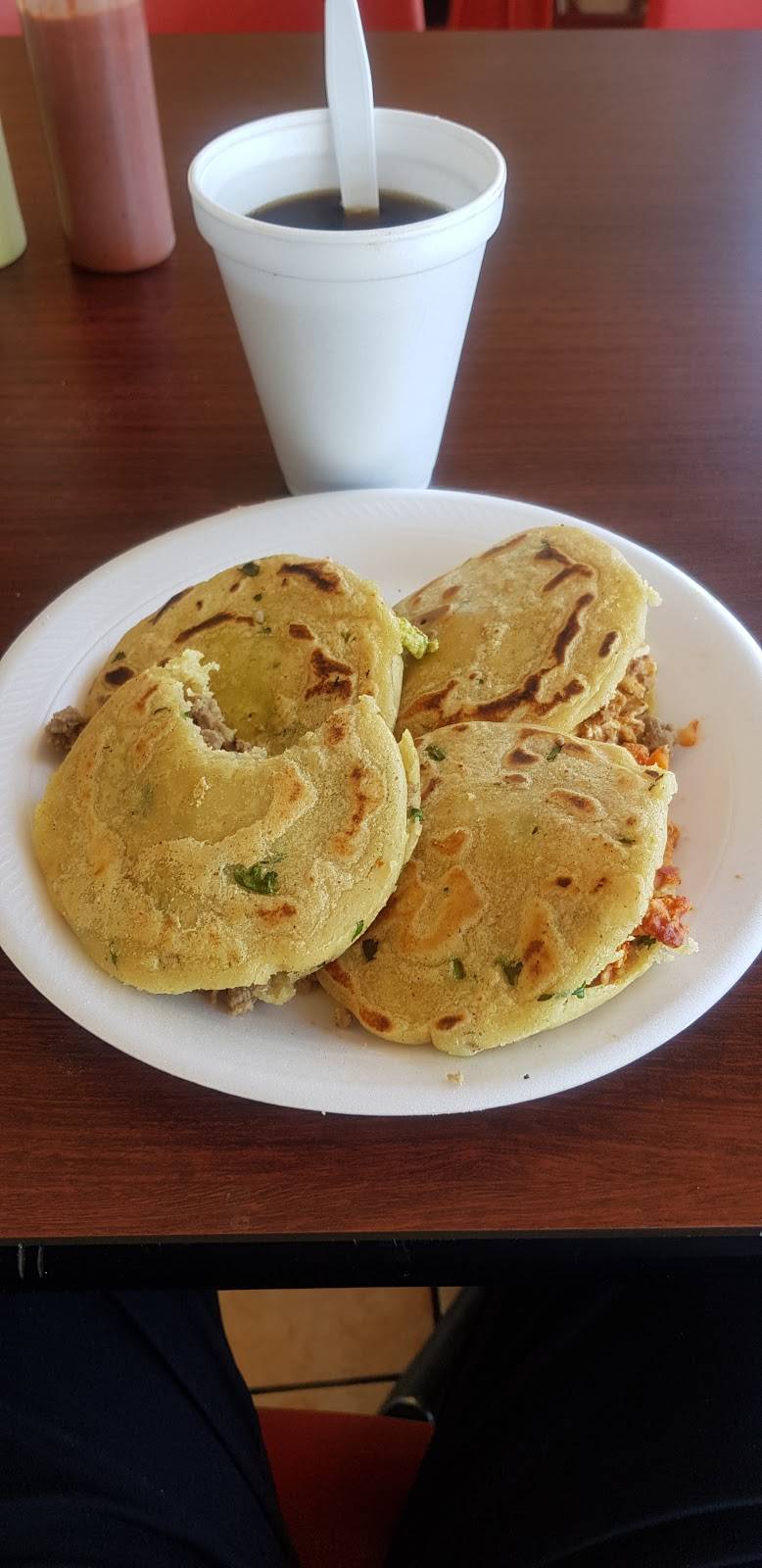 Tortilleria La Potosina | restaurant | 8238 Scyene Rd, Dallas, TX 75227, USA | 2148153995 OR +1 214-815-3995