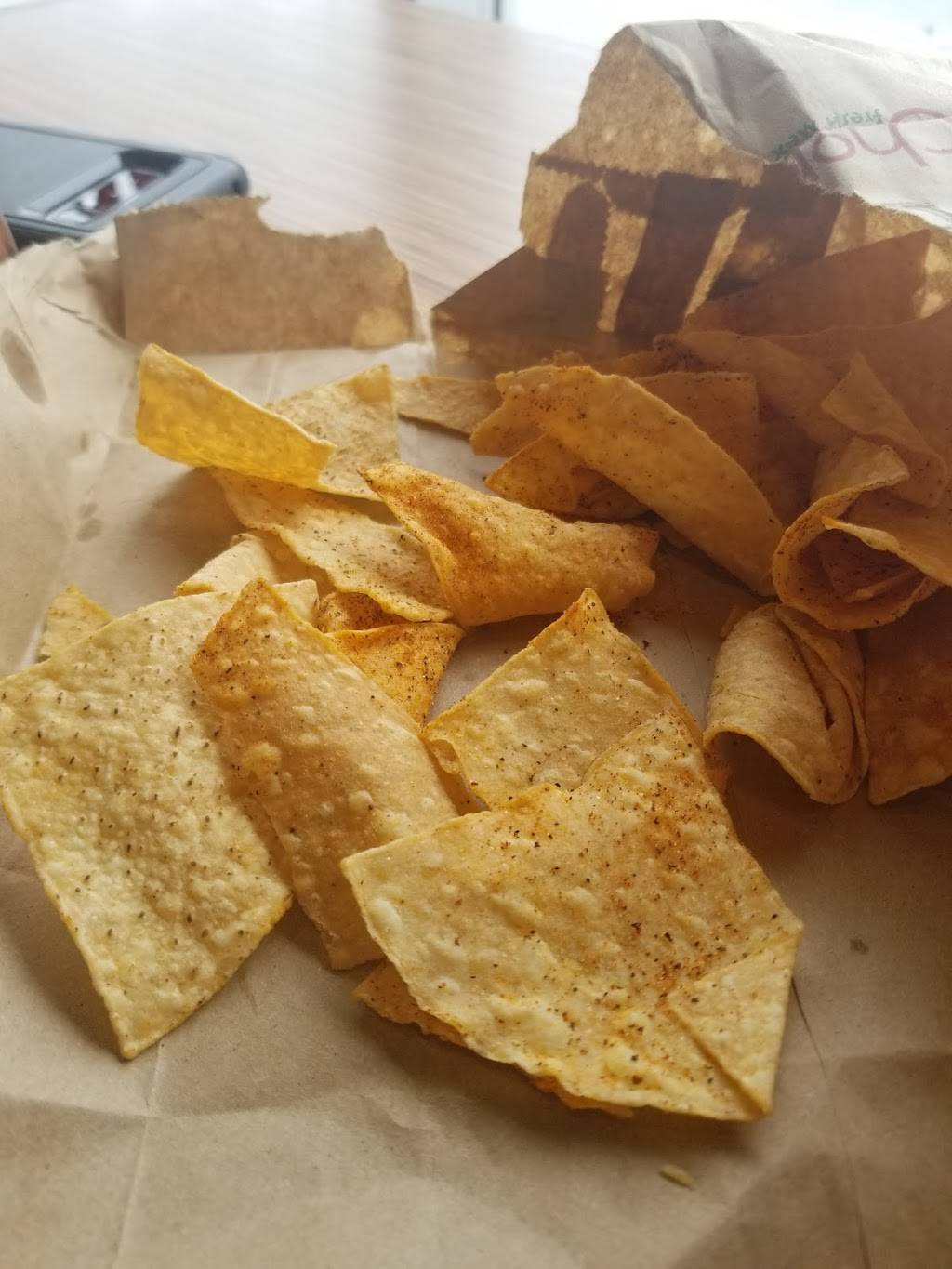 Chorizo Fresh Mex | restaurant | 3513 Wyecroft Rd, Oakville, ON L6L 0B6, Canada | 9054690077 OR +1 905-469-0077