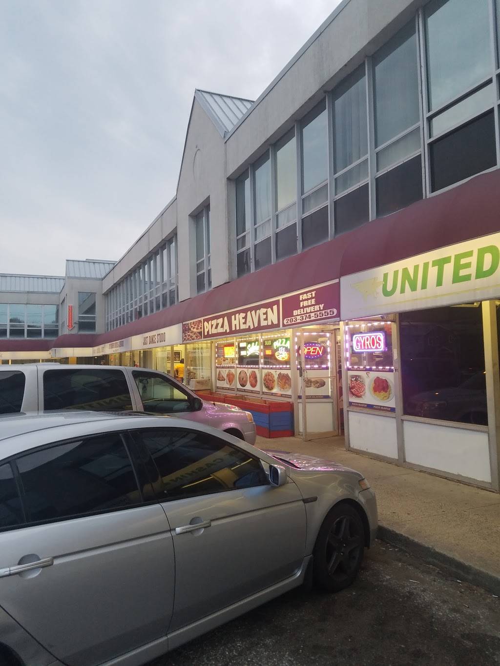 Pizza Heaven | restaurant | 3851 Main St, Bridgeport, CT 06606, USA | 2033745555 OR +1 203-374-5555