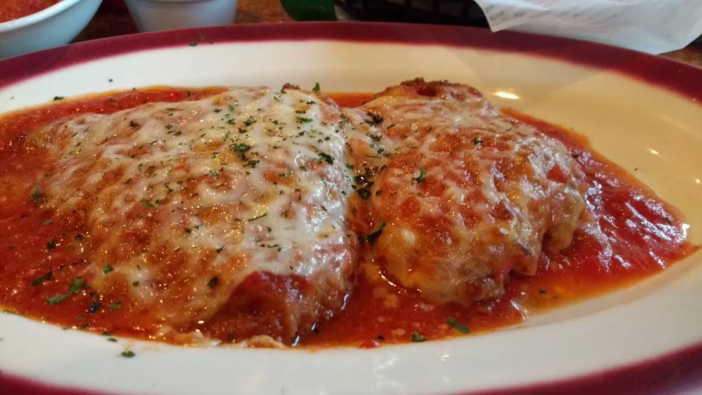 Giuseppes Italian Restaurant | restaurant | 4 S Bay St, Fellsmere, FL 32948, USA | 7725710917 OR +1 772-571-0917