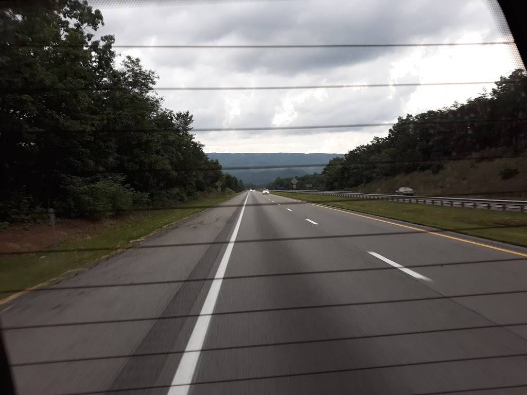 Brushy Mountain Outpost | restaurant | 2299 N Scenic Hwy, Bland, VA 24315, USA | 2762660537 OR +1 276-266-0537